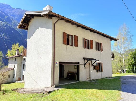 Casa indipendente a Chiout Cali di Chiusaforte