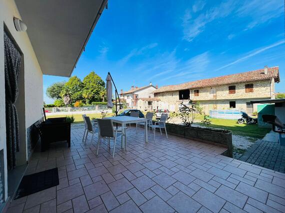 Bifamiliare intera a Plaino