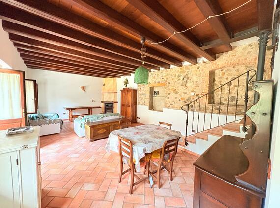 Casa in linea con dependance e rustico a Moruzzo