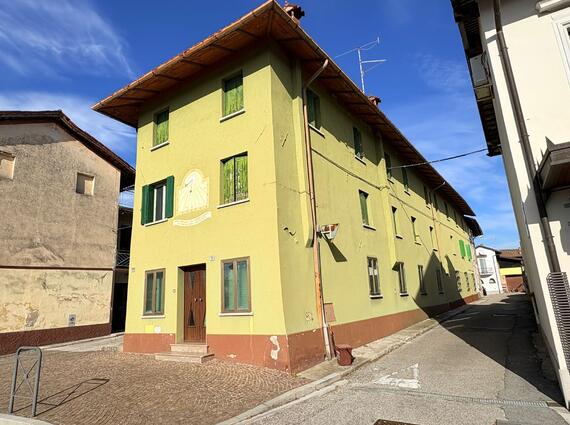 Casa in linea di testa a Basaldella