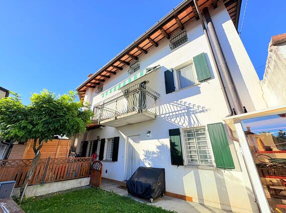 Casa semindipendente a Tricesimo